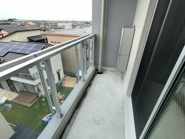 ル・リオン芳川 ベランダ