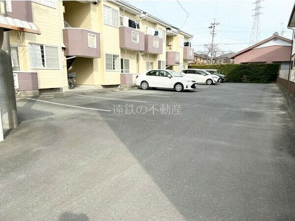 カームハイツⅡ 駐車場