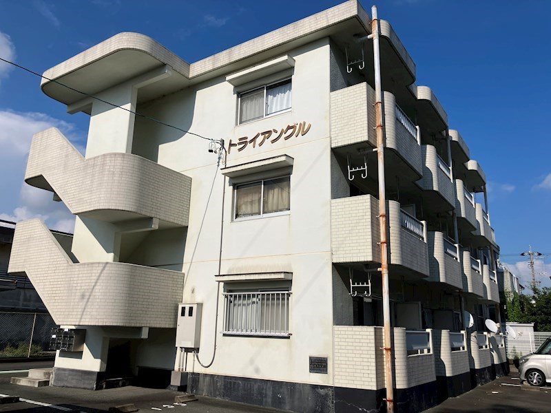 トライアングル 303号室 外観