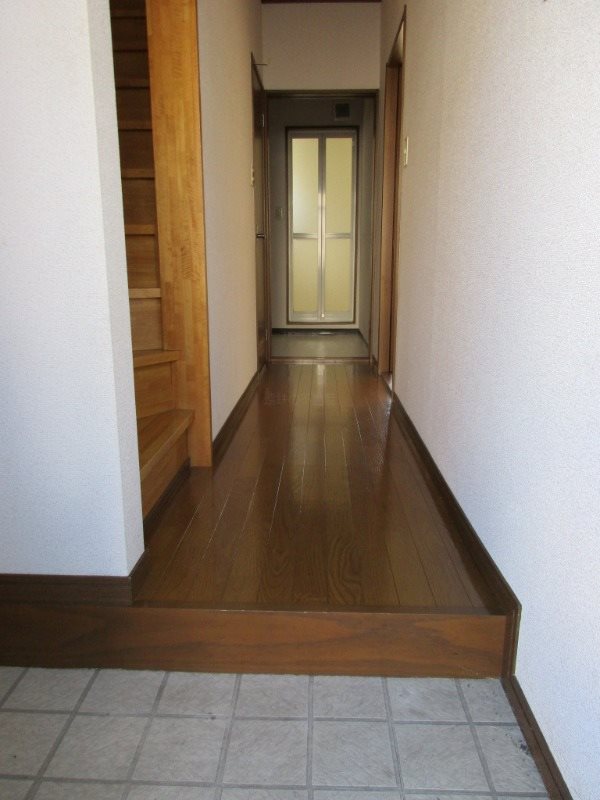 プレジール宮脇F 玄関