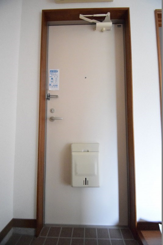 コーポアネシス  玄関