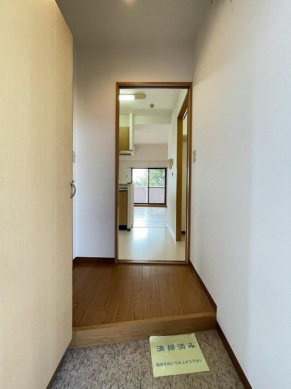 N.ハイヒルズ 玄関