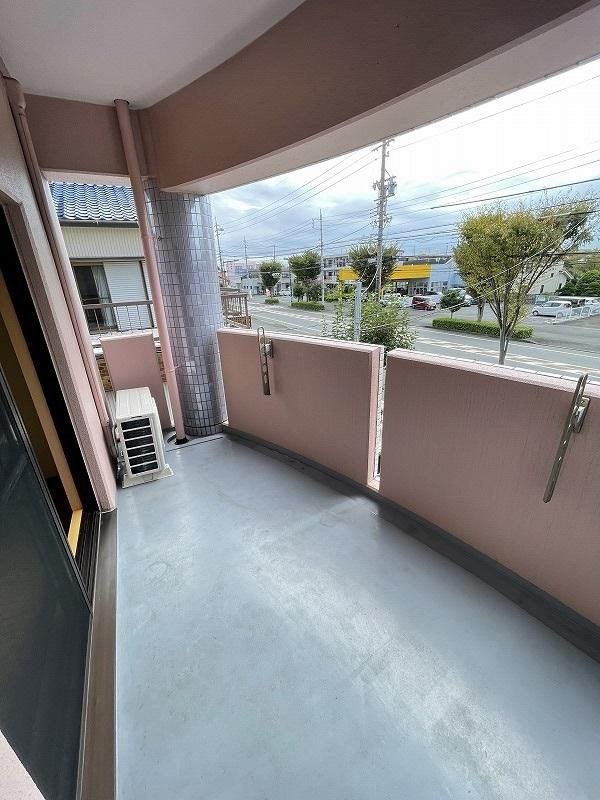 N.ハイヒルズ ベランダ