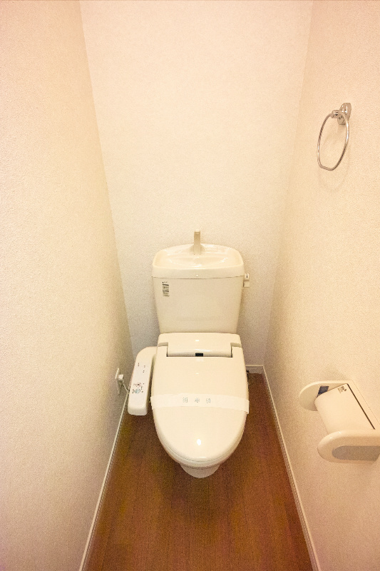パークサイドサイワイ トイレ