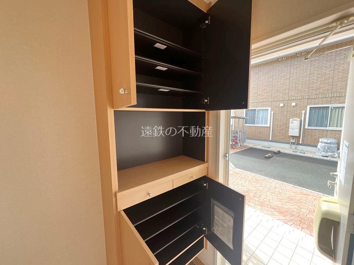 ルミエール20　C 玄関
