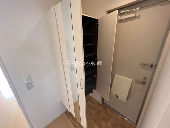 リュミエール・ソレール 玄関