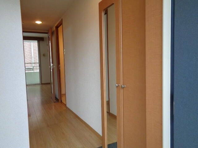 カーサベルデ 玄関