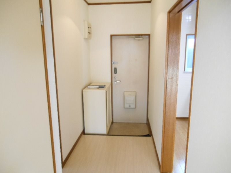 メゾンつくし野Ⅰ 玄関