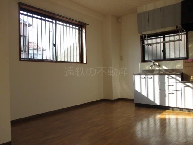 上島やよいマンション リビング