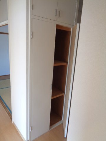 ストークマンション 収納