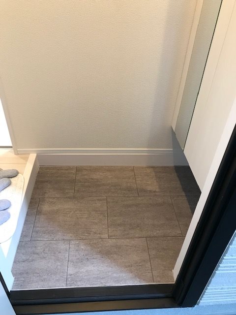 ボンヌ・シャンスB 玄関