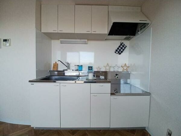 フロントヒルズⅢ キッチン