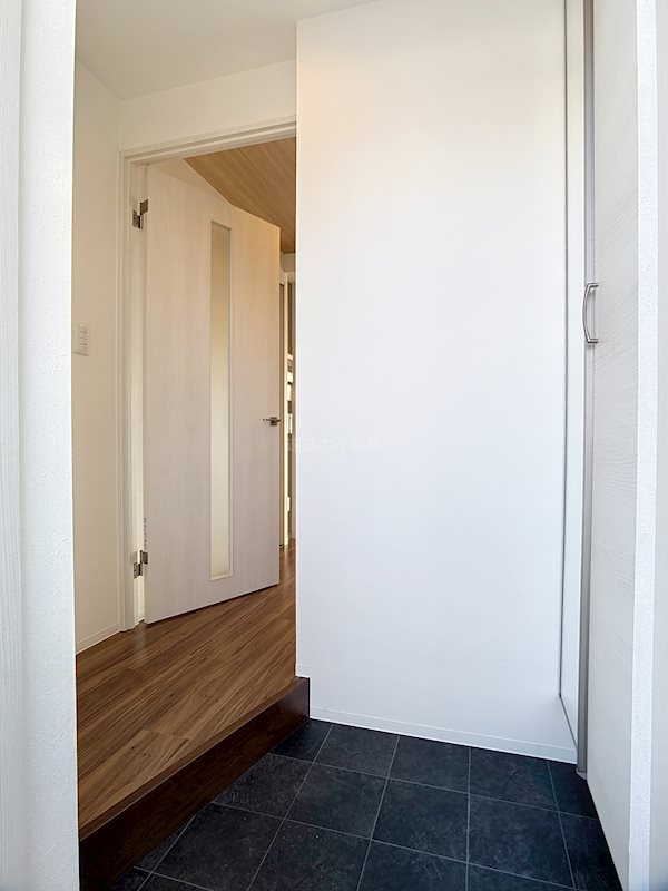 ブリアージュ二之宮 玄関