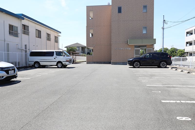 パークサイド中田 202号室 外観