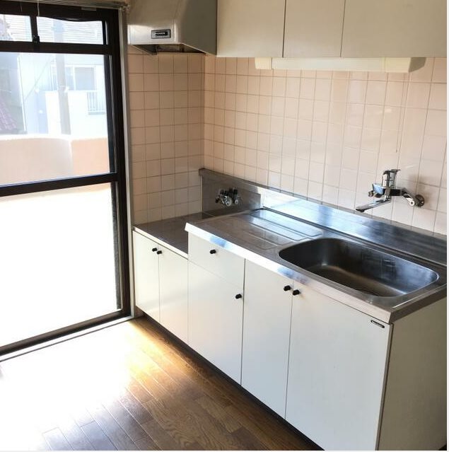 アゼリア キッチン