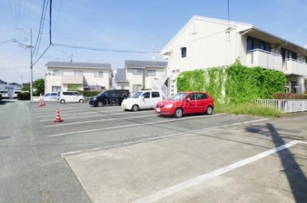 21センチュリーハウス6棟 駐車場