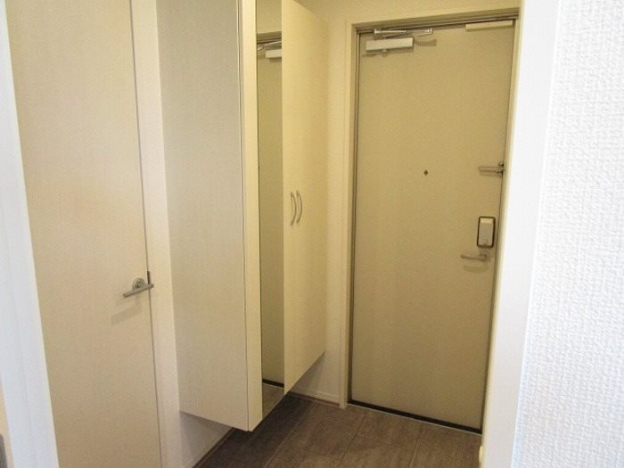 Ｒａｄｉｕｓ Ｖ 玄関