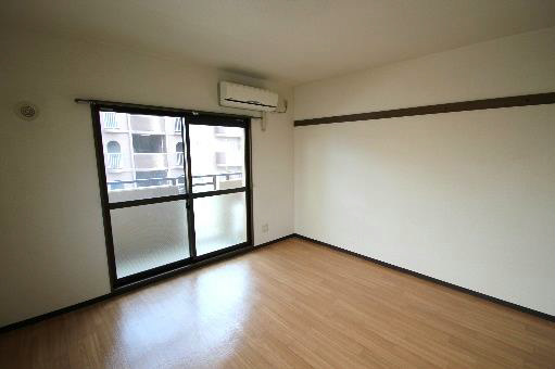 ローリエ初生 リビング