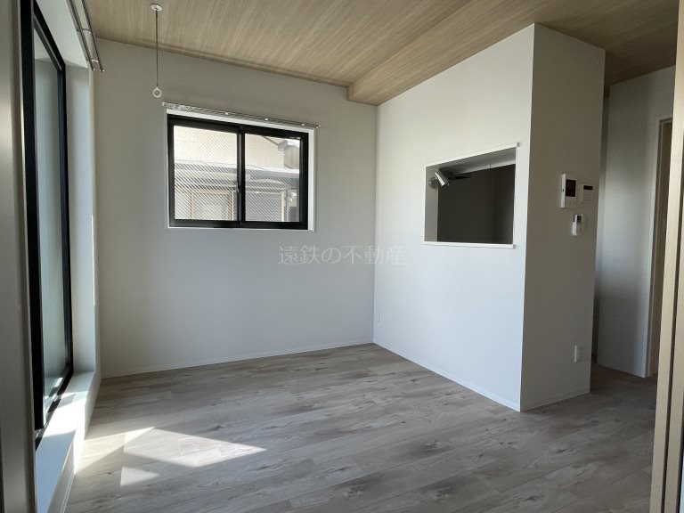 ル・リオンソマリ リビング