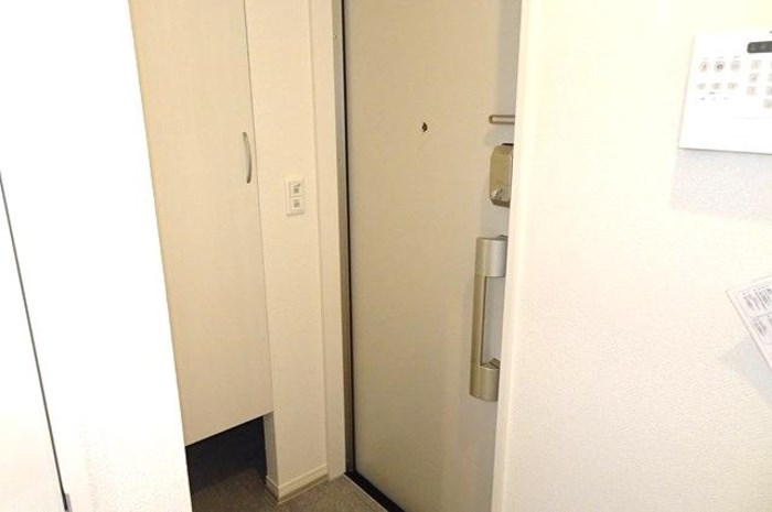 ミラフローレス 玄関