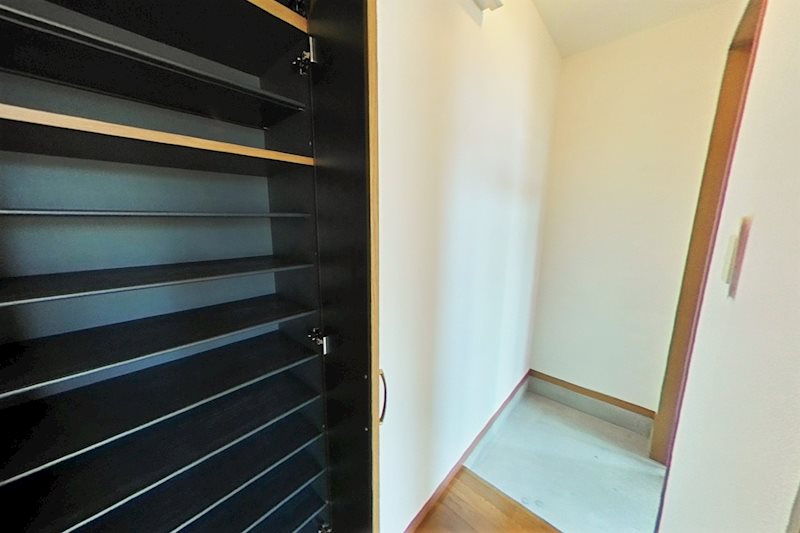 フローラルくろかわ 玄関