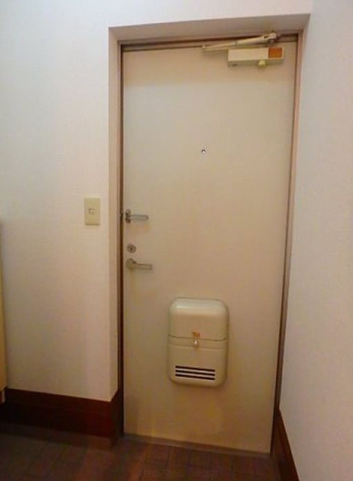 フォレストヴィラⅠ 玄関