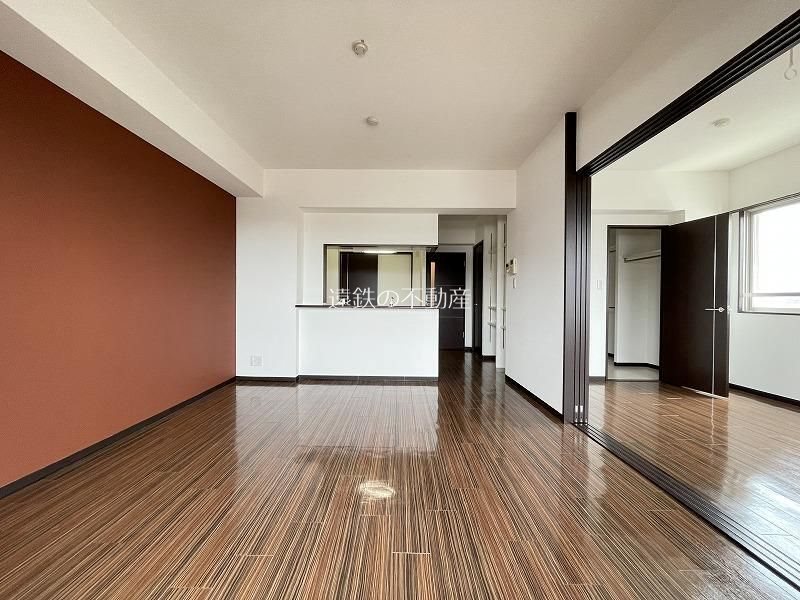 デラパーチェ リビング