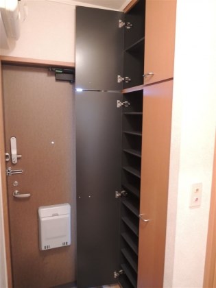 ファミーユＡ 玄関