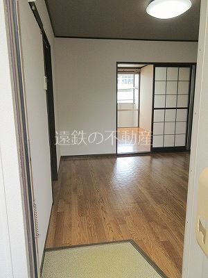 どえるかみや 玄関