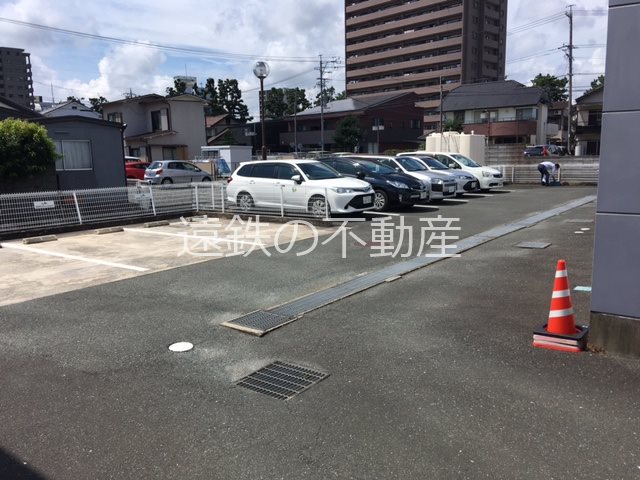 遠鉄野口町ビル 駐車場