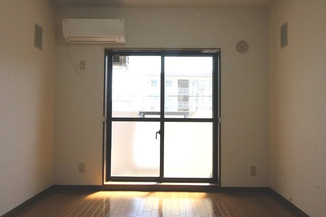 日興パレス浜松 ベッドルーム