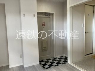 Eight BuildingⅠ(エイトビルディングワン) 玄関