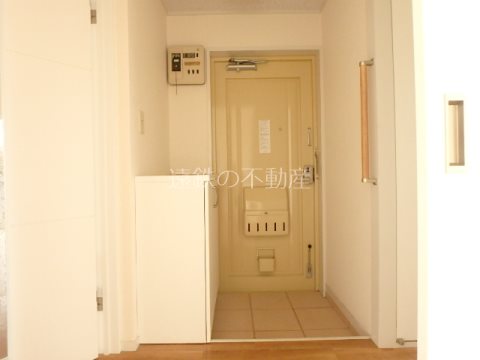 ニュービレッジ和合 玄関