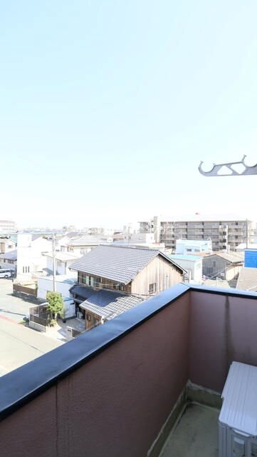ヴェルヌーブⅡ ベランダ