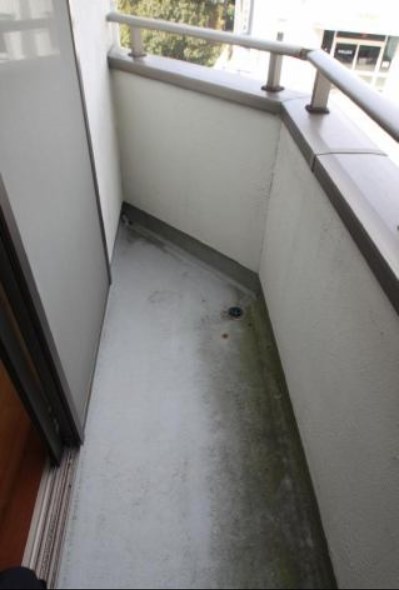 ファーウエスト芳川 ベランダ