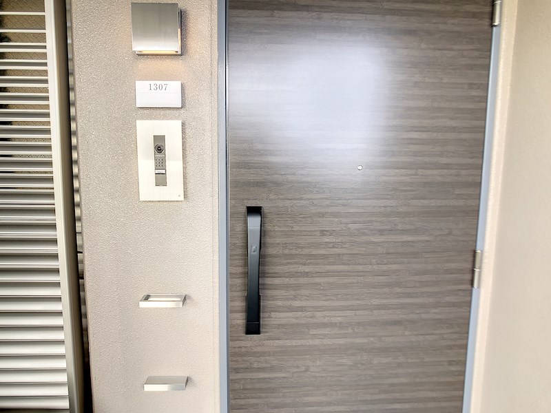 ル・シェモア利町(1307) 玄関