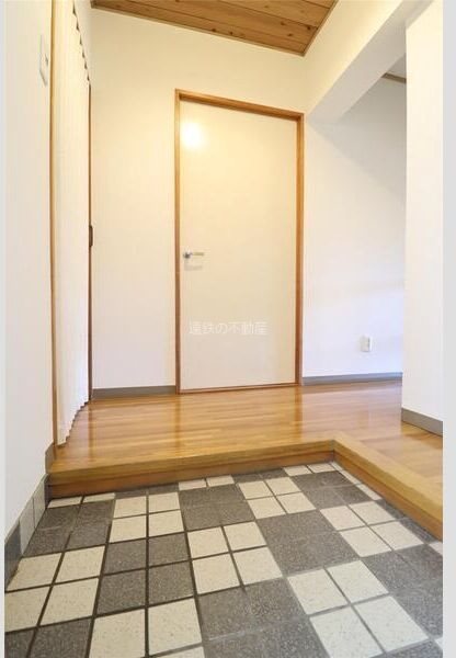 楓篁弐番館 玄関