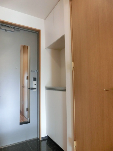 第2ハマエイビル 玄関