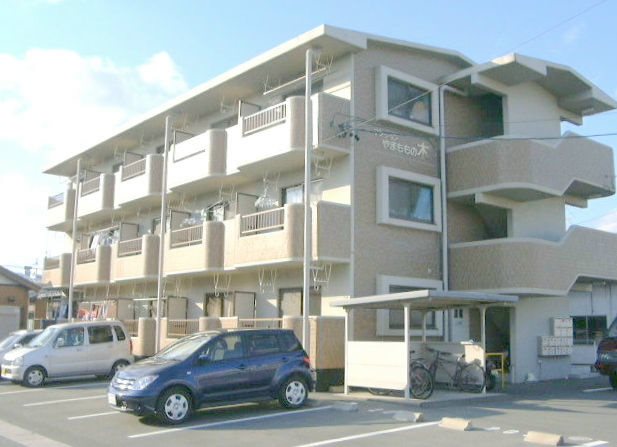 マンションやまももの木 外観写真