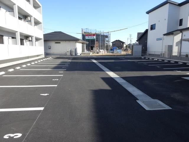 komatsuna-so 駐車場