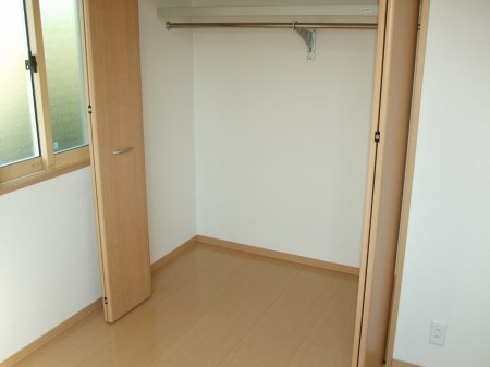 ロイヤルタウン染地台Ａ その他8