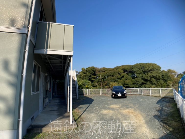 レイクサイドＫＫ 駐車場