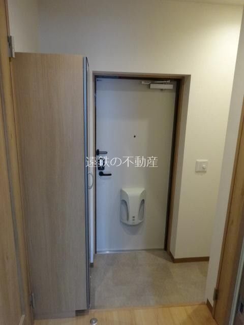 ベレッツァ神田町Ⅰ 玄関