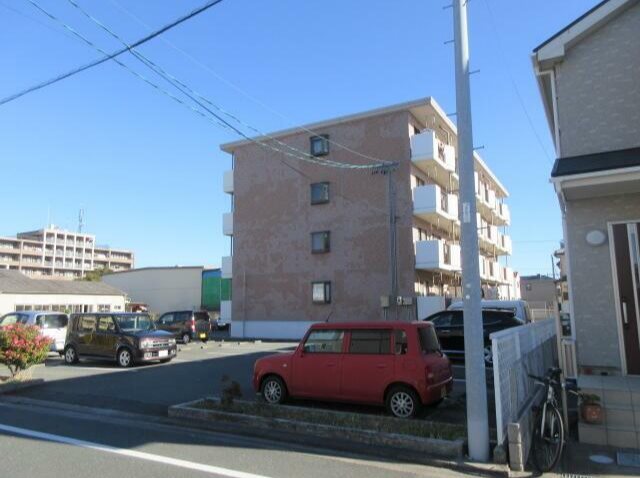 コーポラス仲村 駐車場
