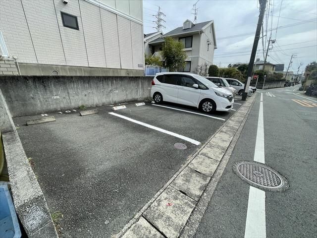 第２コンチェルト 駐車場