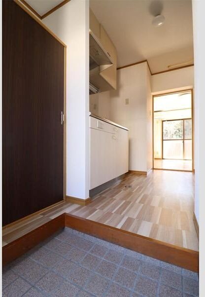 エスティーム　 玄関