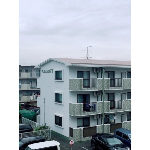 マンションカズ 外観写真