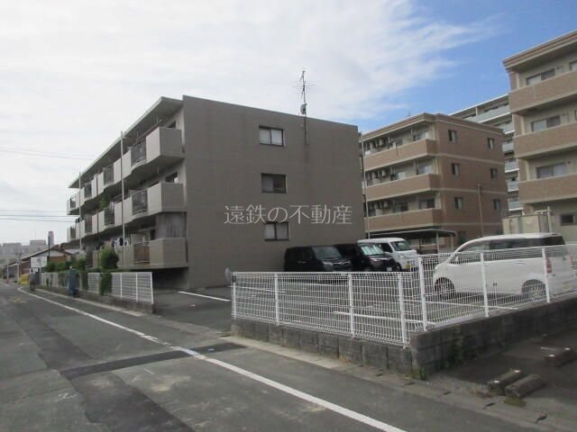 エスポワール 駐車場