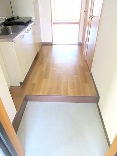 イエローハイツ佐鳴台 玄関