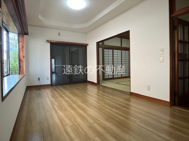 西川貸家 リビング